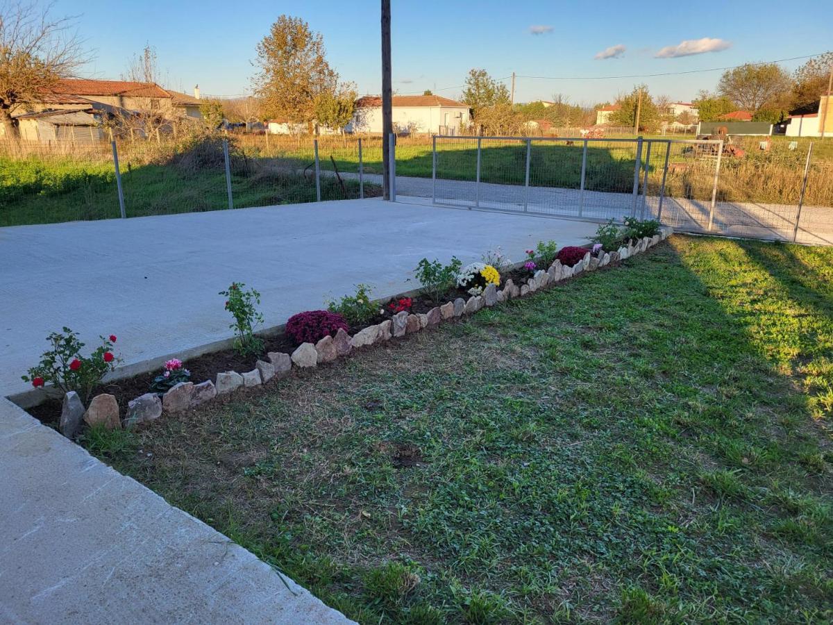 Countryside Apartments First Floor Trikala  Ngoại thất bức ảnh